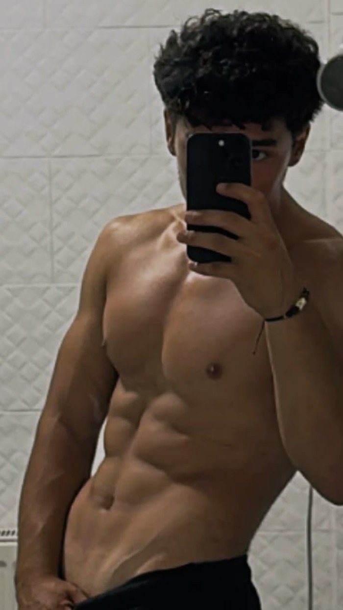 ESCORT HETERO PARA PAREJAS CURIOSAS BIEN DOTADO