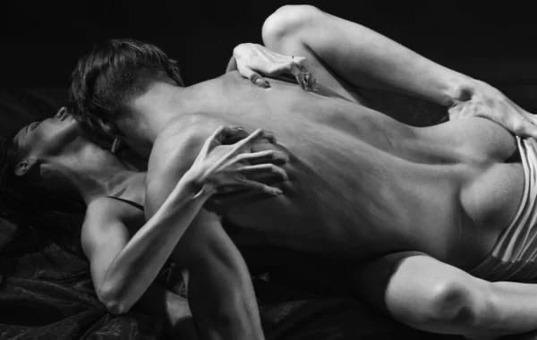 ESCORT HETERO PARA PAREJAS CURIOSAS BIEN DOTADO