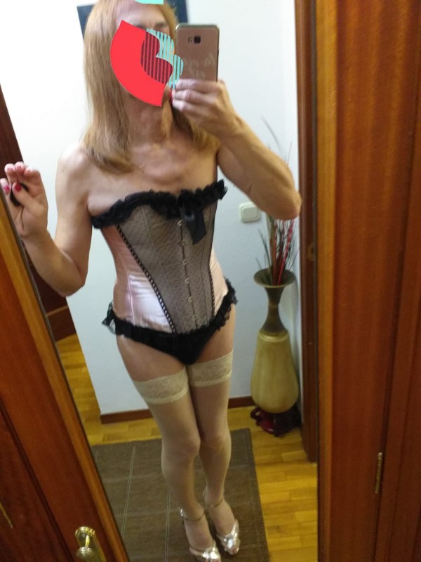 TRANS FEMENINA DELGADITA GUAPA MADURITA