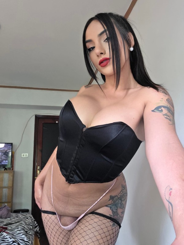 Hermosa morena venezolana