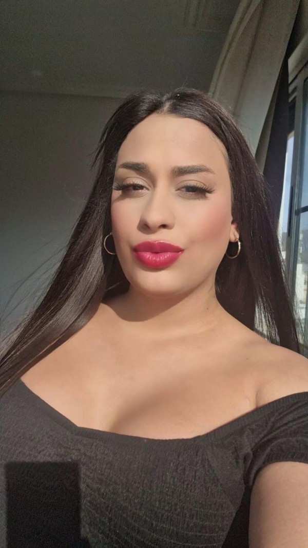 Hola hermosa viciosa fiestera y lefera