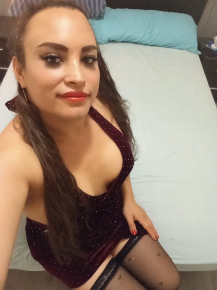 CARIÑOSA TRANS COLOMBIANA ACTIVA CACHONDA IMPLICAD