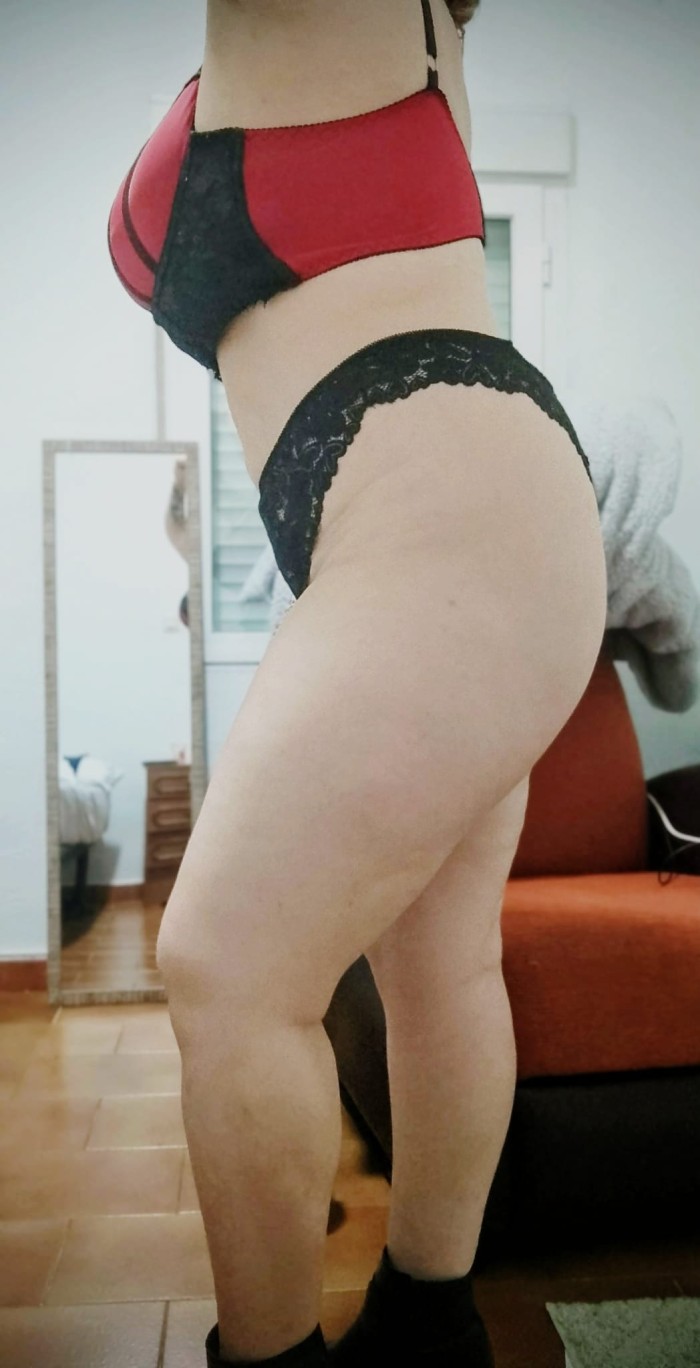 GRAN NOVEDAD TETONA MORBOSA MUY FIESTERA! Ba. Salamanca metro ventas