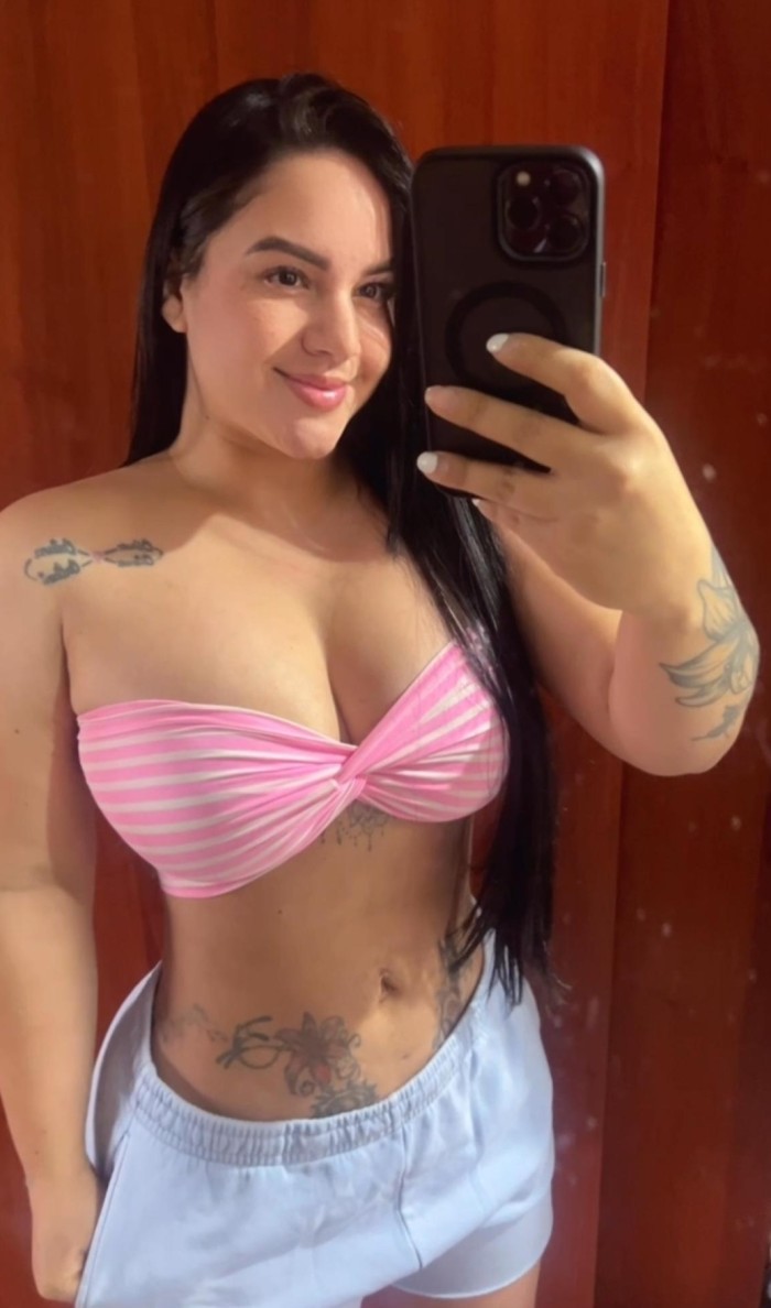 ATREVIDA VENEZOLANA CON ENERGÍA POSITIVA 24 H.