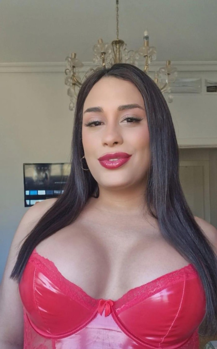 Hermosa real 24 horas disponibles
