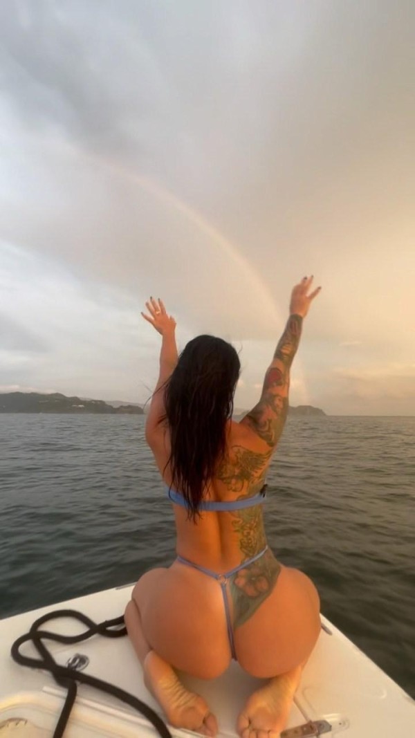 Melani española desde20/30€/ ((ANAL)642862486