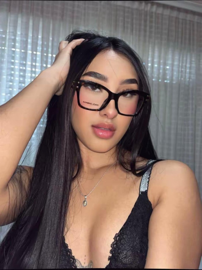 Colombiana fiestera recién llegada