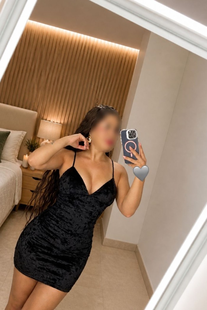 Tamara Preciosa colombiana rubia VIP