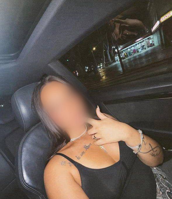 KAROL 25 años, SEDUCTORA Y MUY FOGOSA…