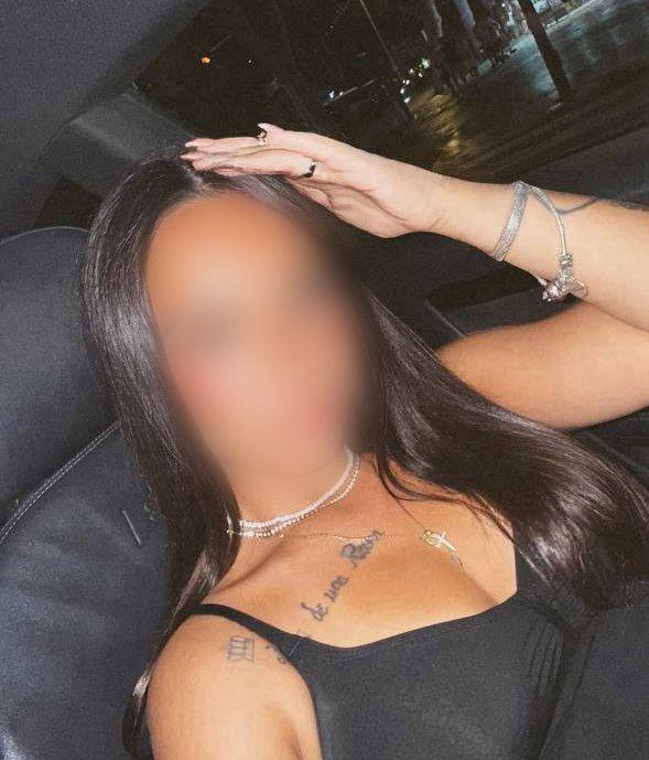 KAROL 25 años, SEDUCTORA Y MUY FOGOSA…