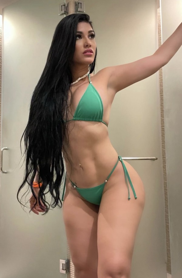 Isabella 23años cuerpo divino