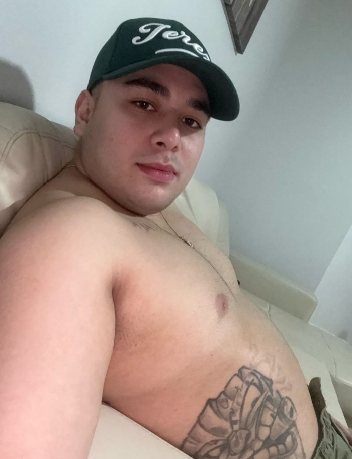 Hola me llamo Kevin soy demasiado cañero