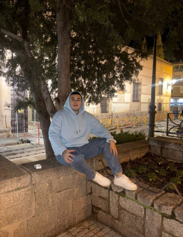Hola me llamo Kevin soy demasiado cañero