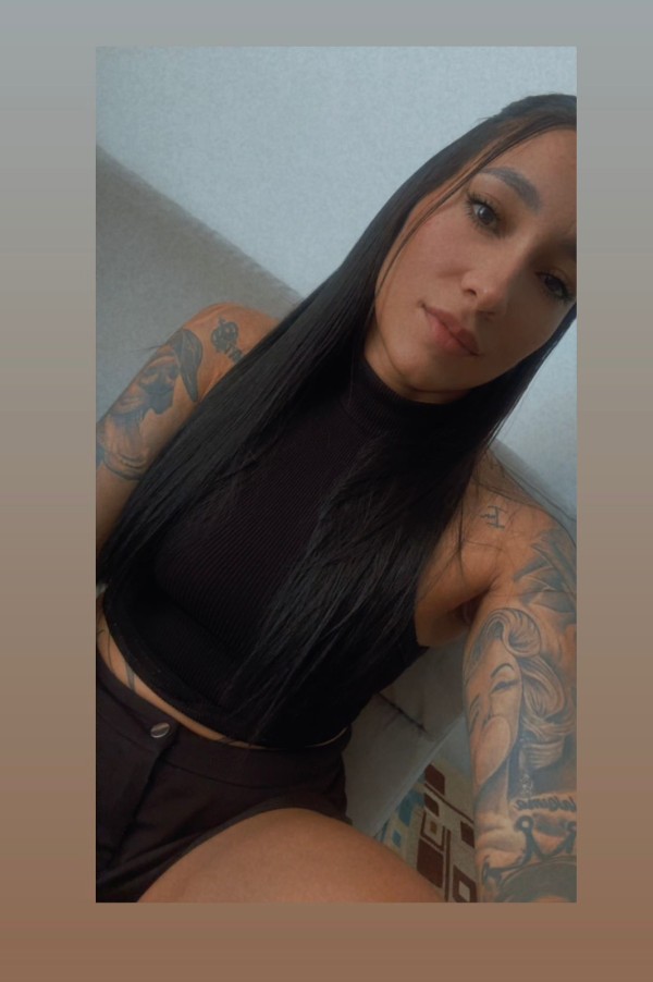 Ingrid en busca de un hombre cachondo