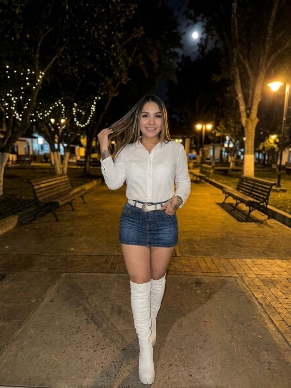 Naomi una mujer encantadora