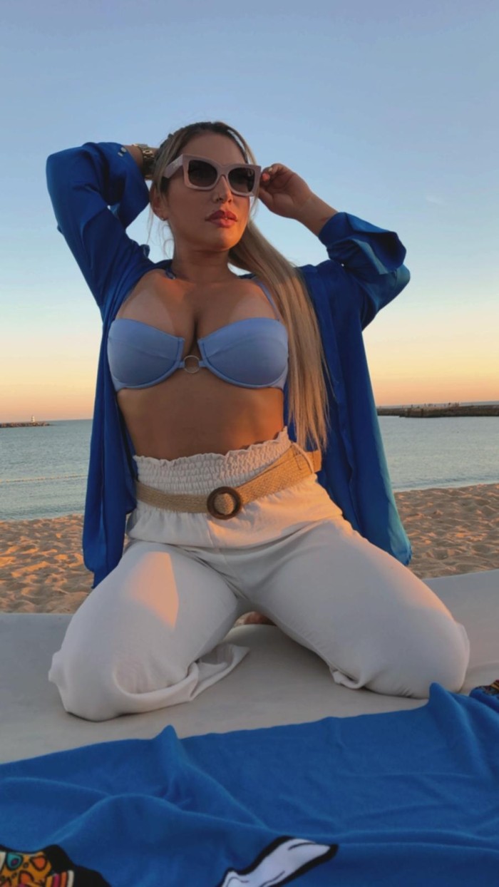 DANI BRASILEÑA  RUBIA PRECIOSA PLAYA DEL INGLES