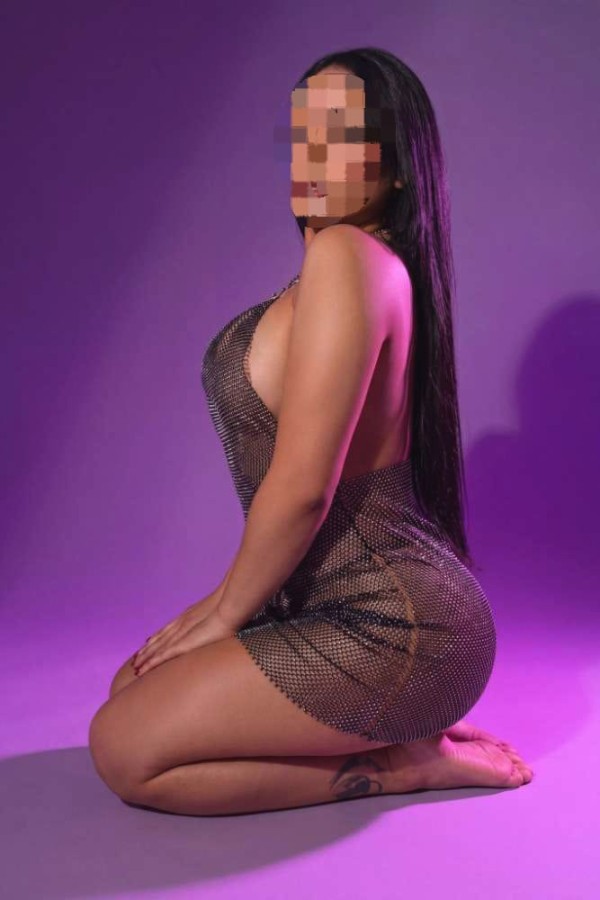 Muchos polvos  me gusta los besos con lengua soy real cachonda