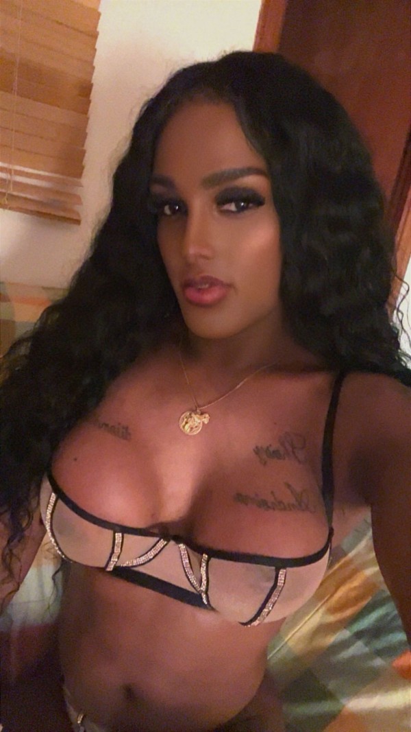 ¡NOVEDAD COLOMBIANA! JOVEN VERSÁTIL Y MUY FIESTERA