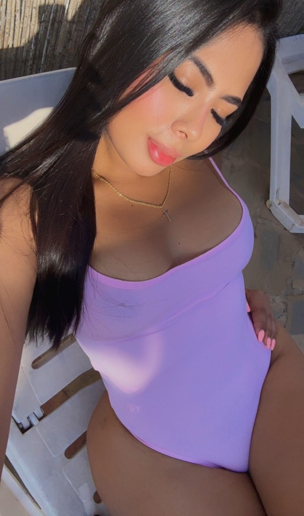KARINA NUEVA EN LA ISLA LISTA PARA TI