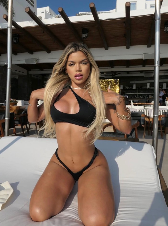 Brasileña escort de lujo para hombres de verdad