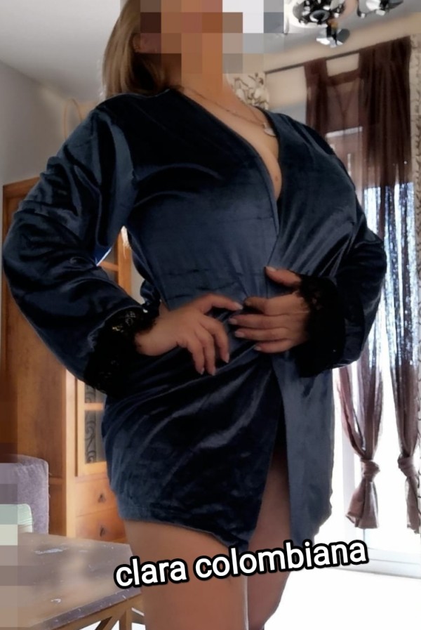 Clara colombiana rica y fogosa fiestera madurita