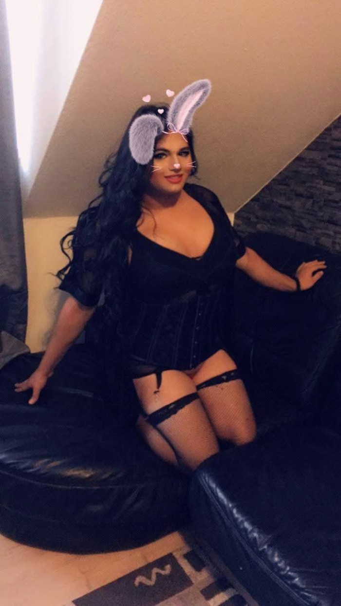 trans bisexual en Fuenlabrada hoy 24 horas fiesta
