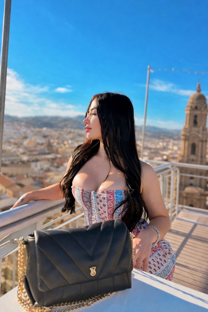 Colombiana super lujo muy cachonda