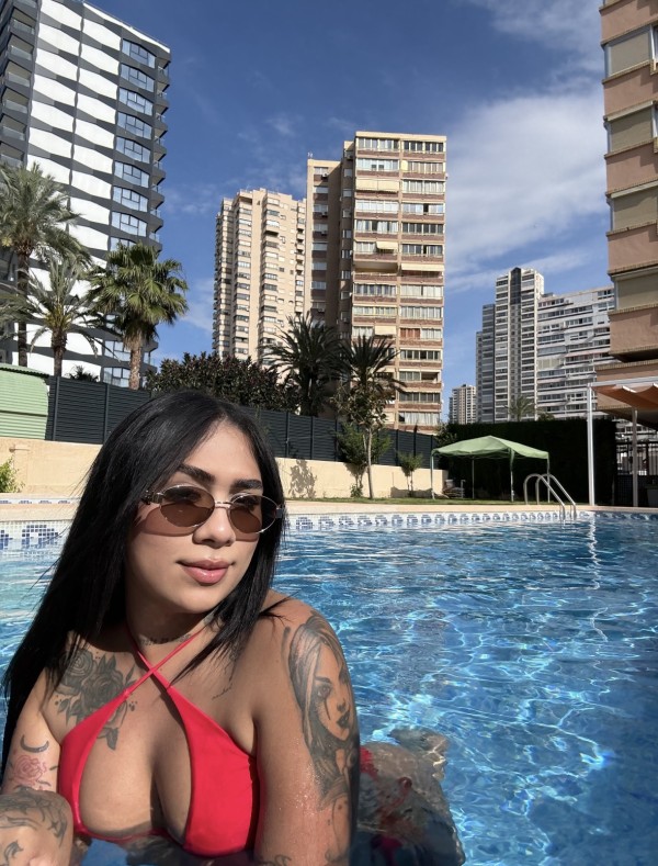 Chloe muñequita trans de tan solo 20 años latina