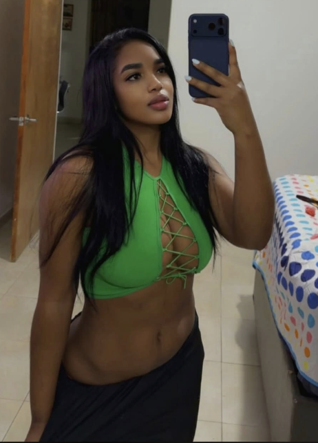 ¡CHICA VENEZOLANA MUY EXÓTICA Y PLACENTERA!