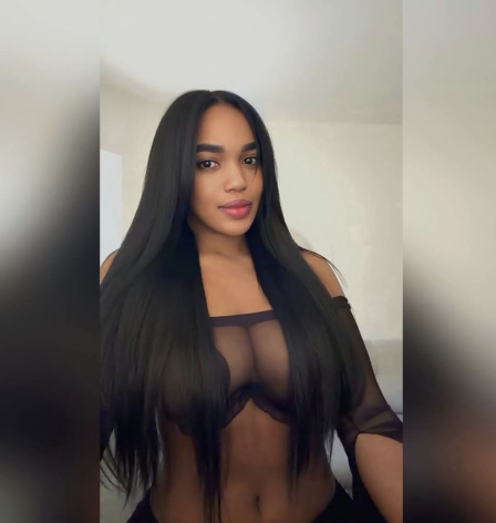 ¡CHICA VENEZOLANA MUY EXÓTICA Y PLACENTERA!