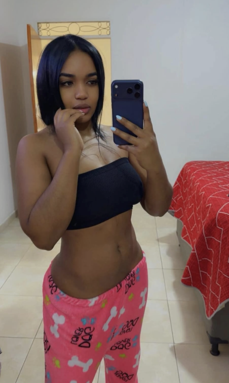 ¡CHICA VENEZOLANA MUY EXÓTICA Y PLACENTERA!