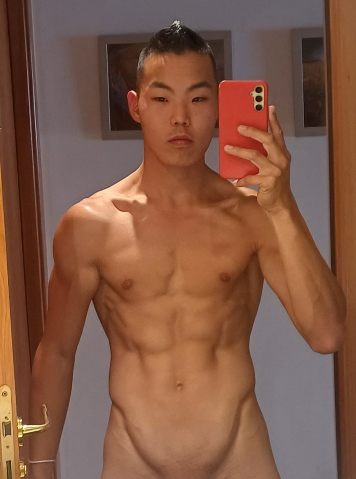 Asiático joven de lujo