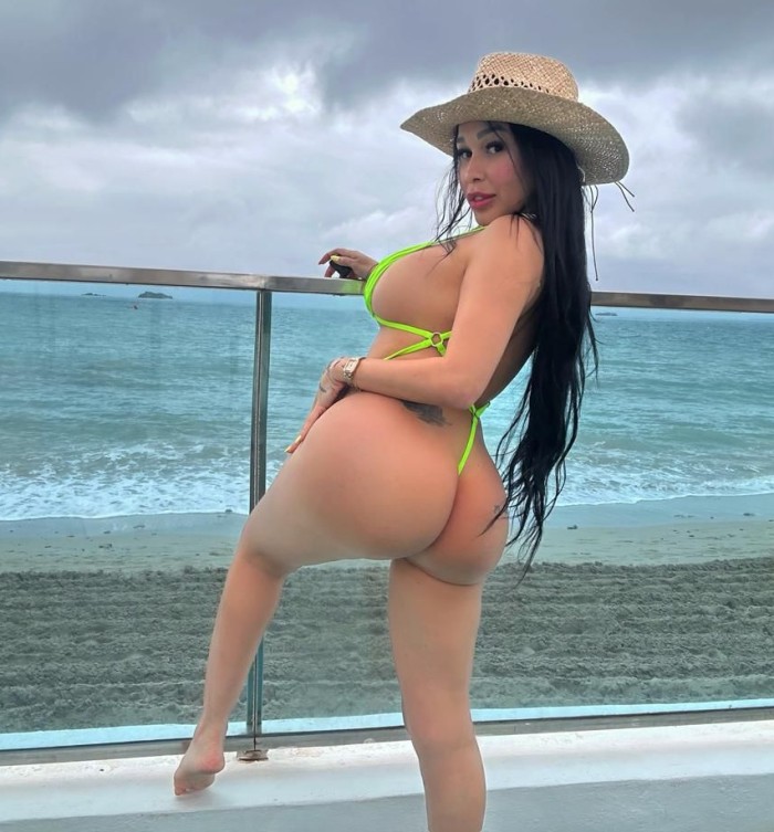 SUSEJ GUAPISIMA SEXY CON UNA ENERGIA UNICA