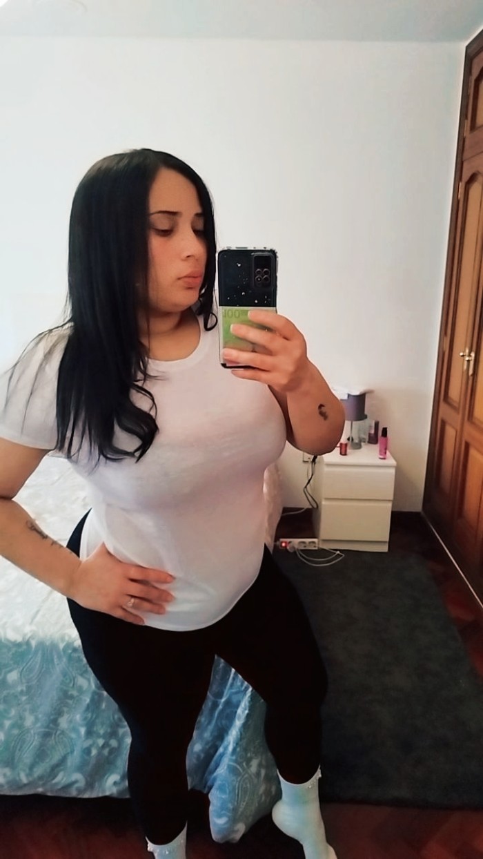Novedad en Lugo Julia cariñosa tetona culona trato de novio