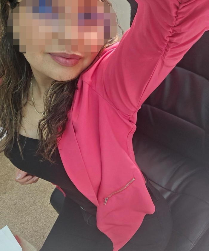 SECRETARÍA CALIENTE MUCHA DISCRECIÓN