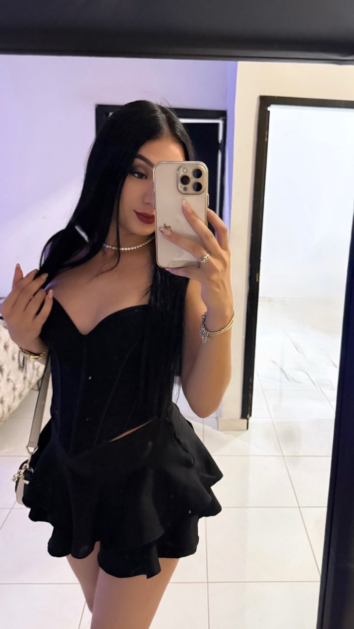 COLOMBIANA SENSUAL ESCORT JOVENCITA ARDIENTE