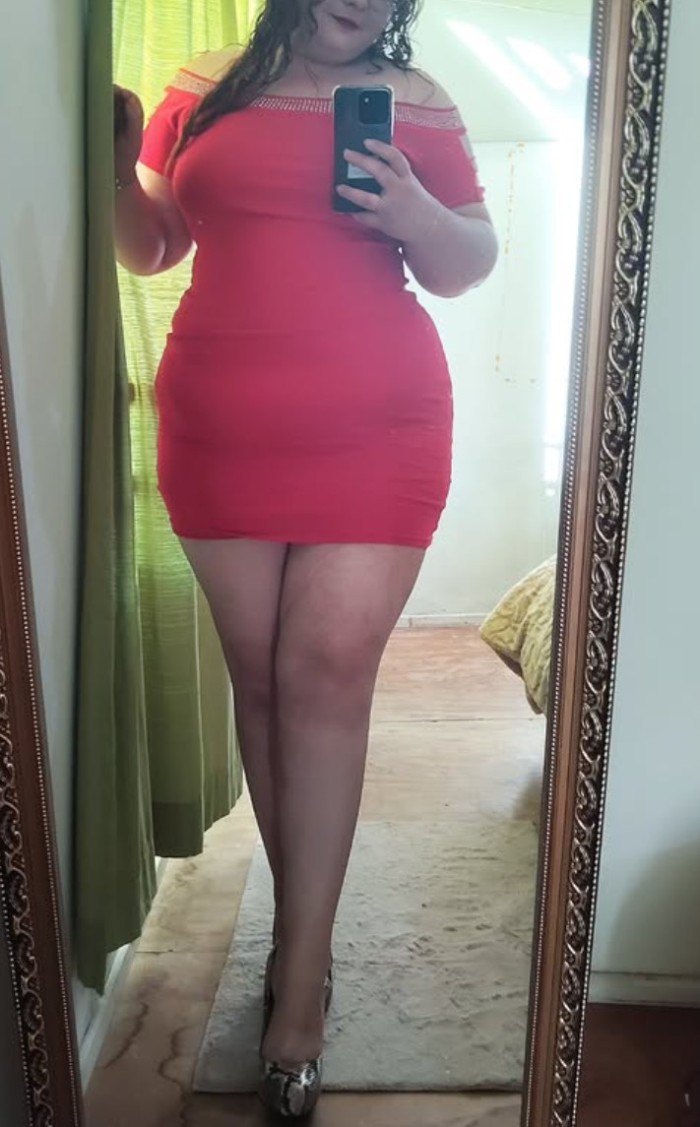Claudia madurita super cachonda curvas de infarto