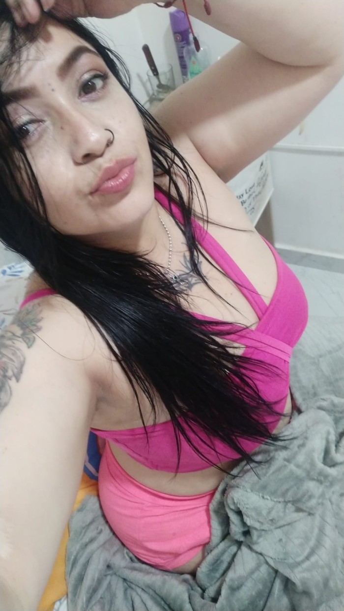 Alzira  COLOMBIANA DISPUESTA A TODO