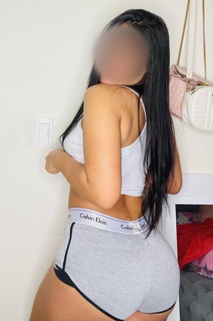 DELICIOSA ARDIENTE CACHONDA DESEOSA DE PLACER