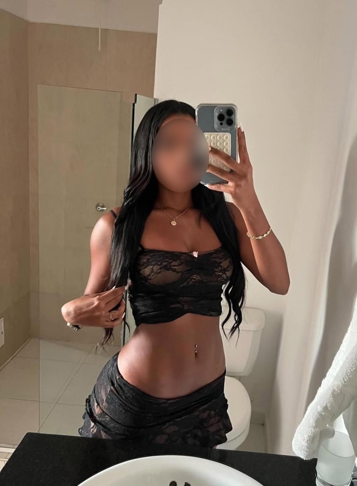 ESTEFANIA GUAPISIMA VENEZOLANA ARDIENTE, MORBOSA CALIENTE EN FERROL