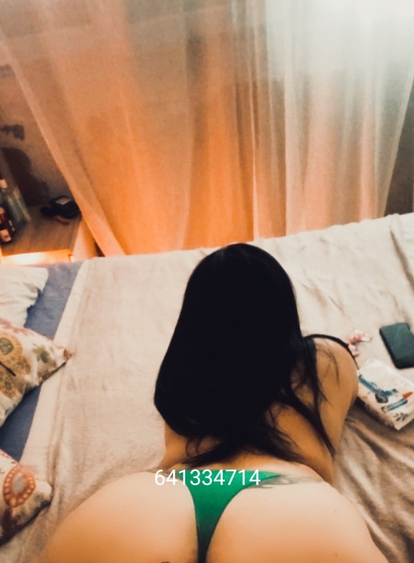 Novedad en Lugo Julia cariñosa tetona culona trato de novio