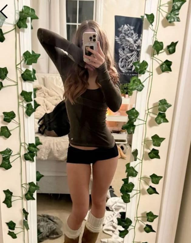 NOVEDAD MILENA JOVENCITA SEXY MORBOSA IMPLICADA FOGOSA EN BARAKALDO