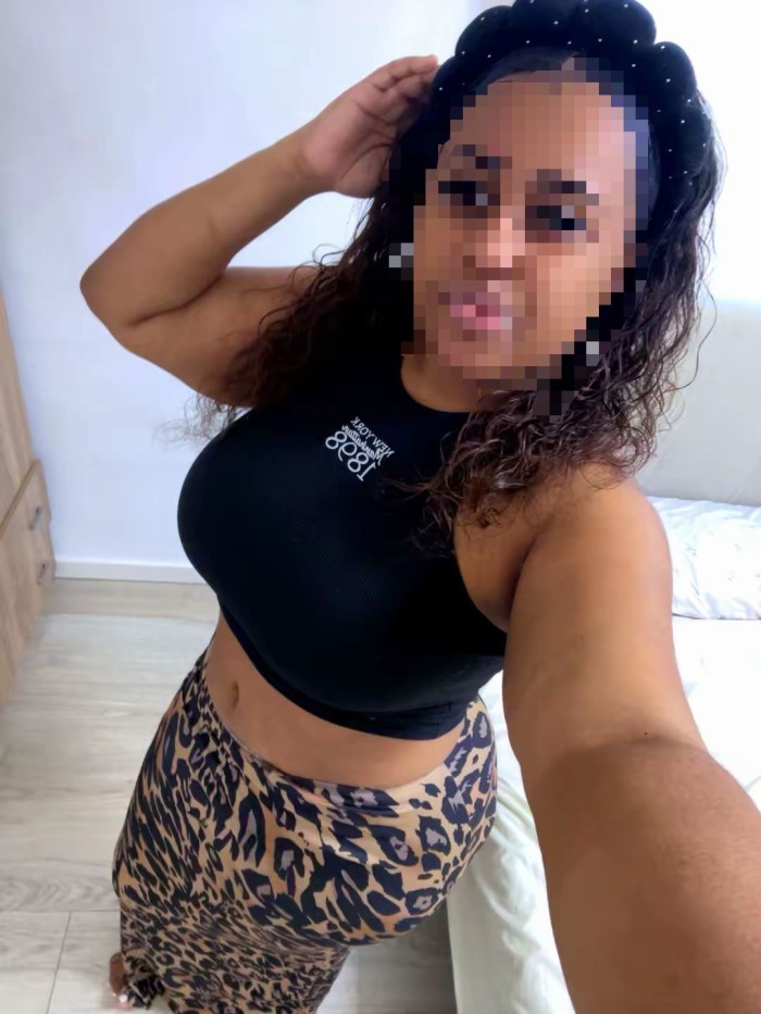 SENSUAL COMPLACIENTE ARDIENTE BUENA AMANTE