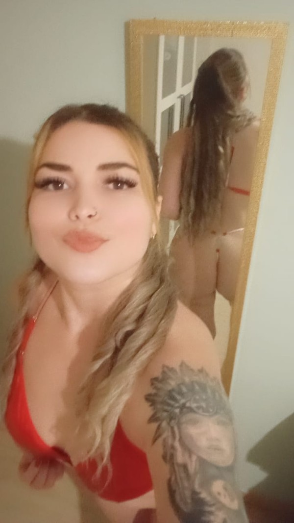 Ven correte en mis tetas