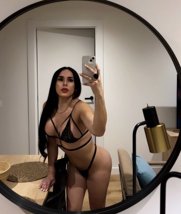 PAULA CHICA SEXY DISPONIBLE