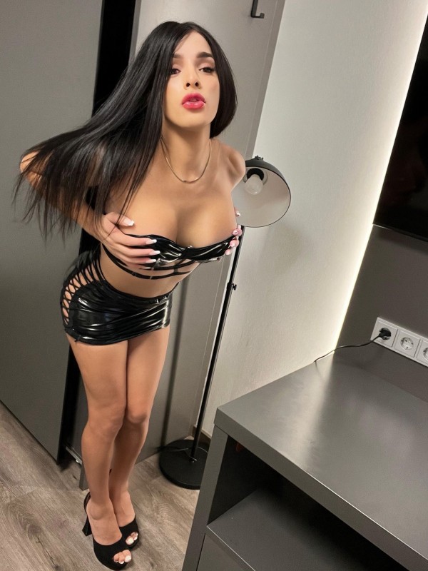 PAULA CHICA SEXY DISPONIBLE