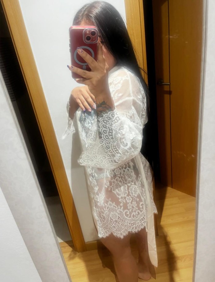 ARDIENTE SENSUAL COMPLACIENTE DESEOSA DE SEXO EN LUCENA