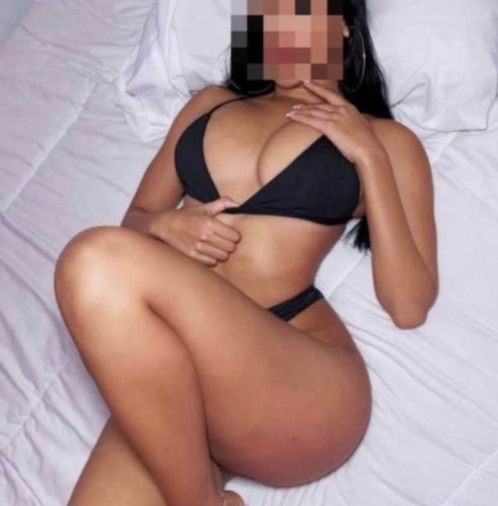ROCÍO GUAPA ARDIENTE JOVEN Y SEXY
