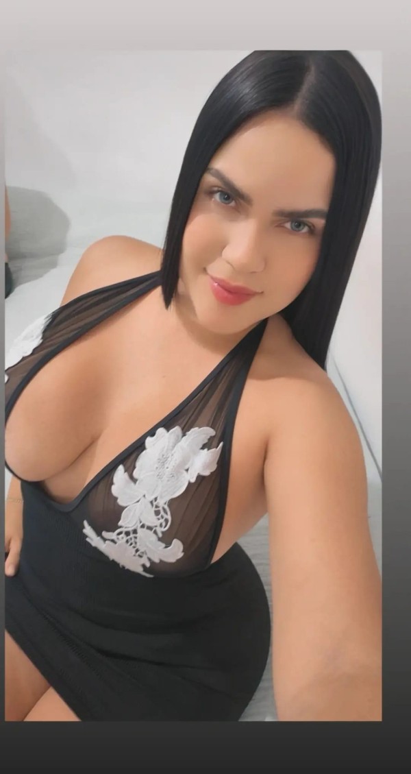 Fiestera en granada voluptuosa