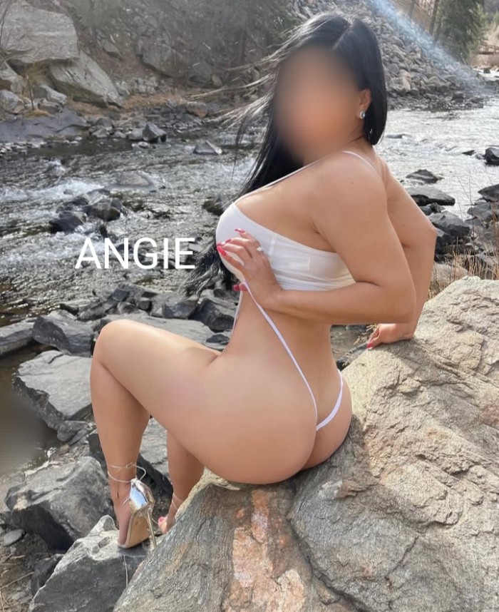 HERMOSA LATINA NUEVA EN CORUÑA